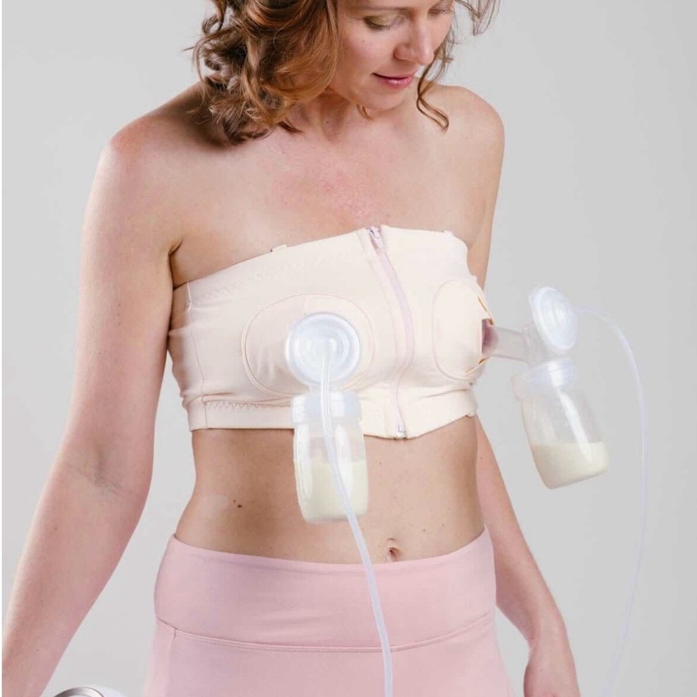 Lansinoh Adjustable Hands Free Pumping Bra